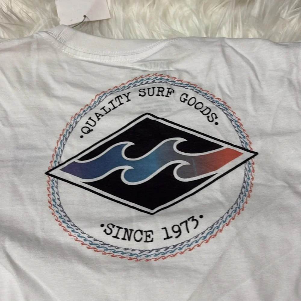 NWT Billabong White Short Sleeve Youth 7